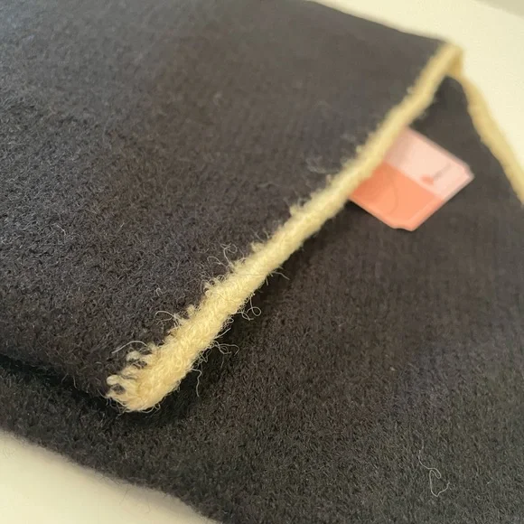 Triangle Scarf, Black & Tan (Anthropologie Style) - Picture 7 of 8